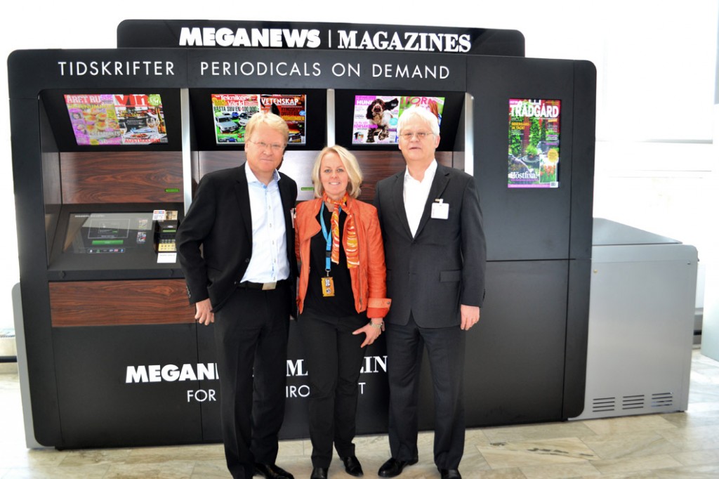 – We expect Meganews Magazines to improve our customer service, says Charlotte Ljunggren Chief Operating Officer at Landvetter Airport – here together with the founders Lars and Hans Adaktusson.